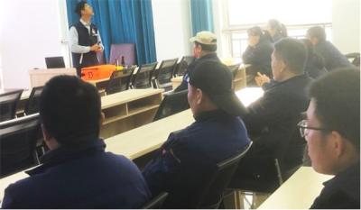 山東深藍纏繞包裝機廠家組織消防安全培訓